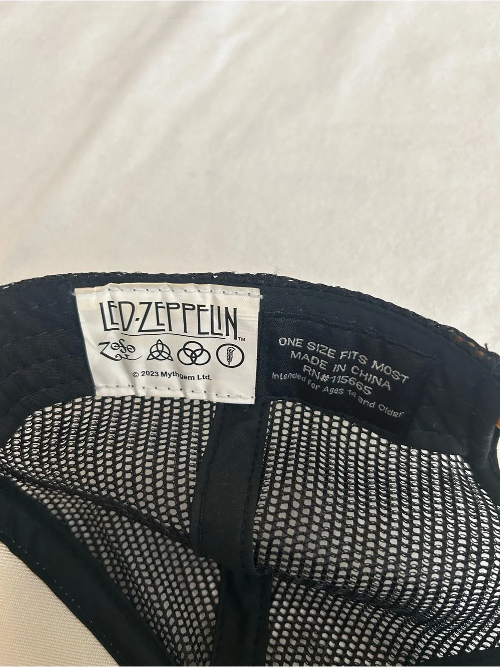Led Zeppelin USA 1977 Tour Trucker Hat Snapback Mesh Rock Band Cap One Size